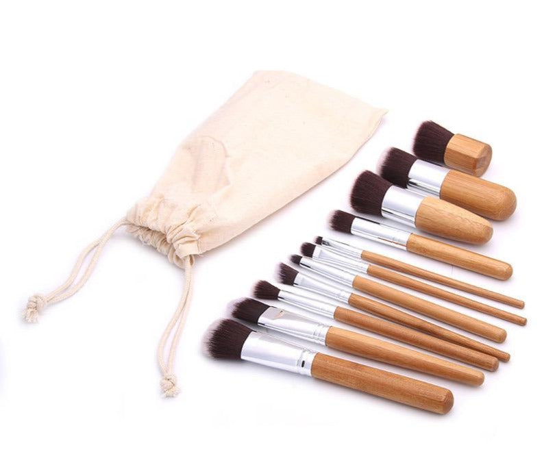Set De Brochas Con Mango De Bambú