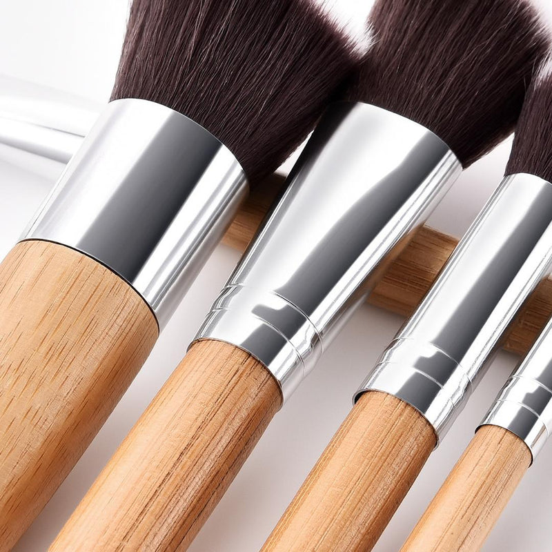 Set De Brochas Con Mango De Bambú