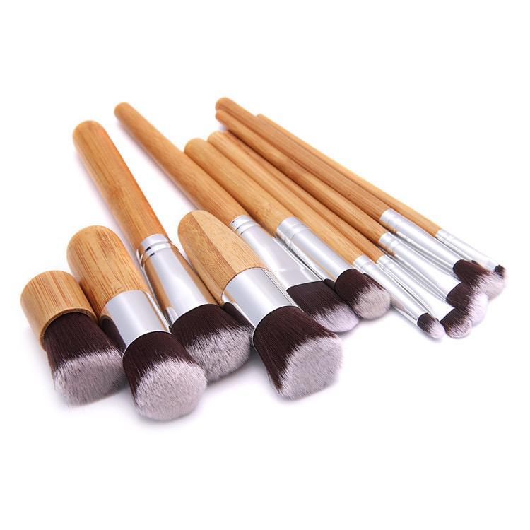 Set De Brochas Con Mango De Bambú